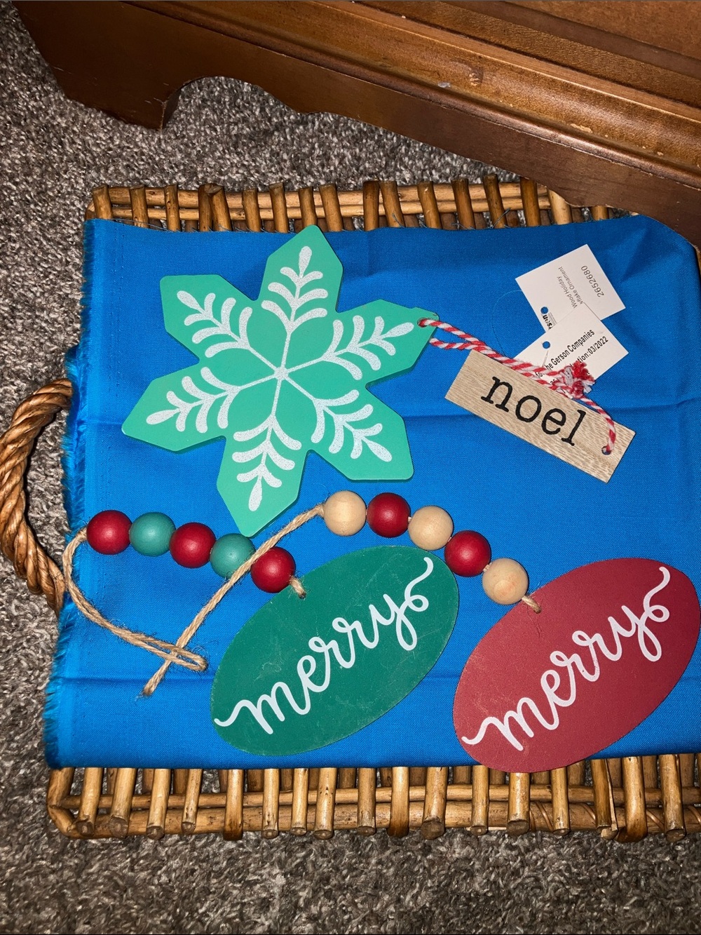 Festive Merry & Noel Wooden Holiday Garland - Green, Red, Natural